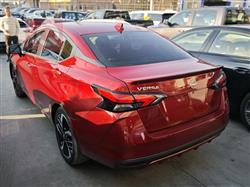 نيسان فيرسا